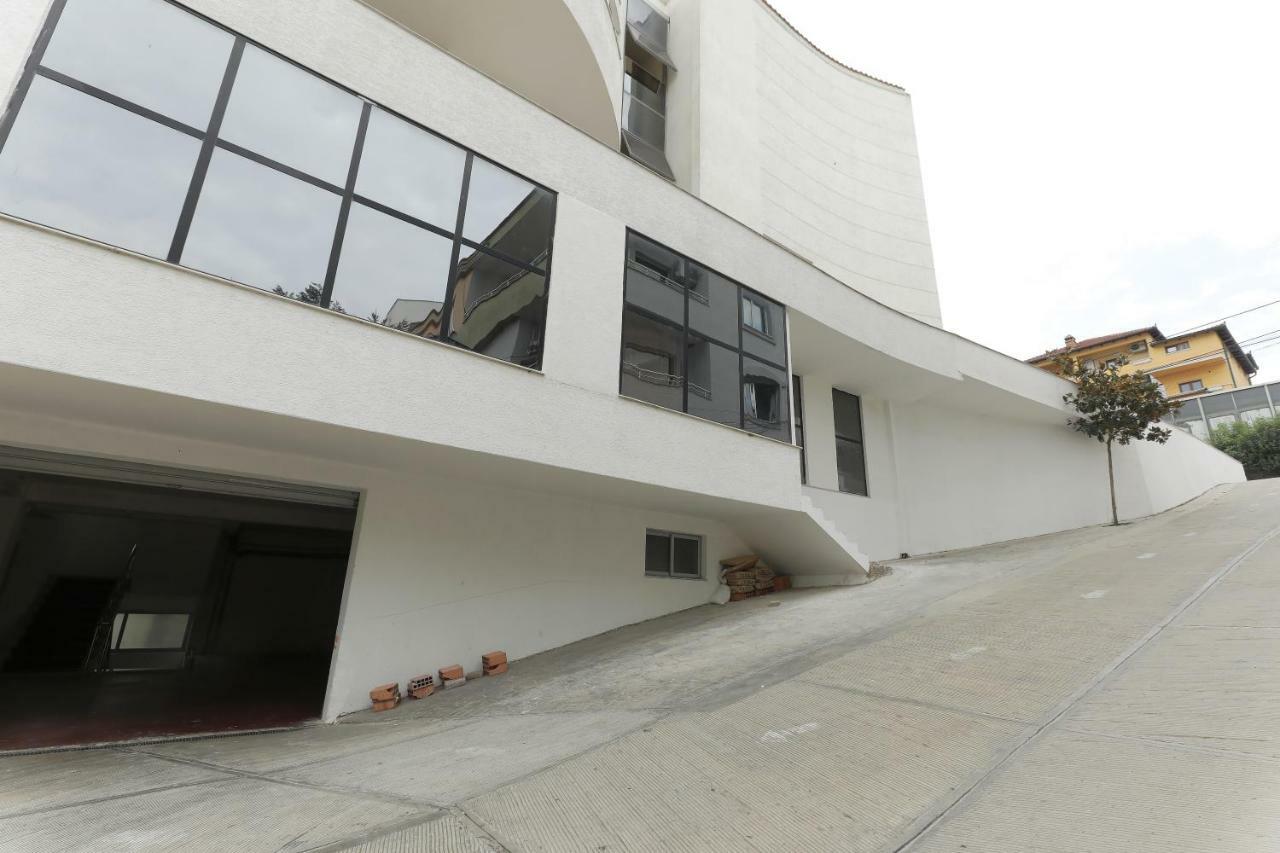 Hotel Gjuta Tirana Exteriér fotografie