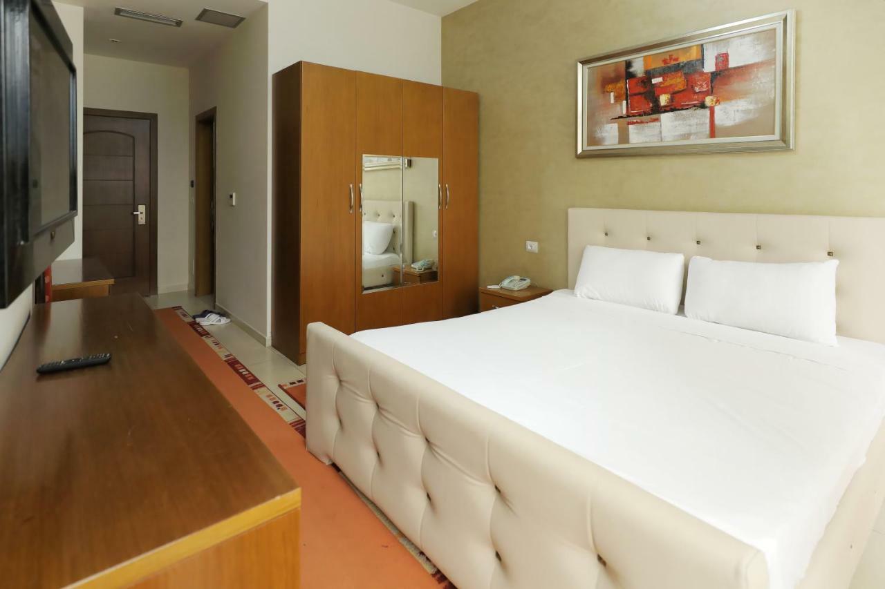 Hotel Gjuta Tirana Exteriér fotografie