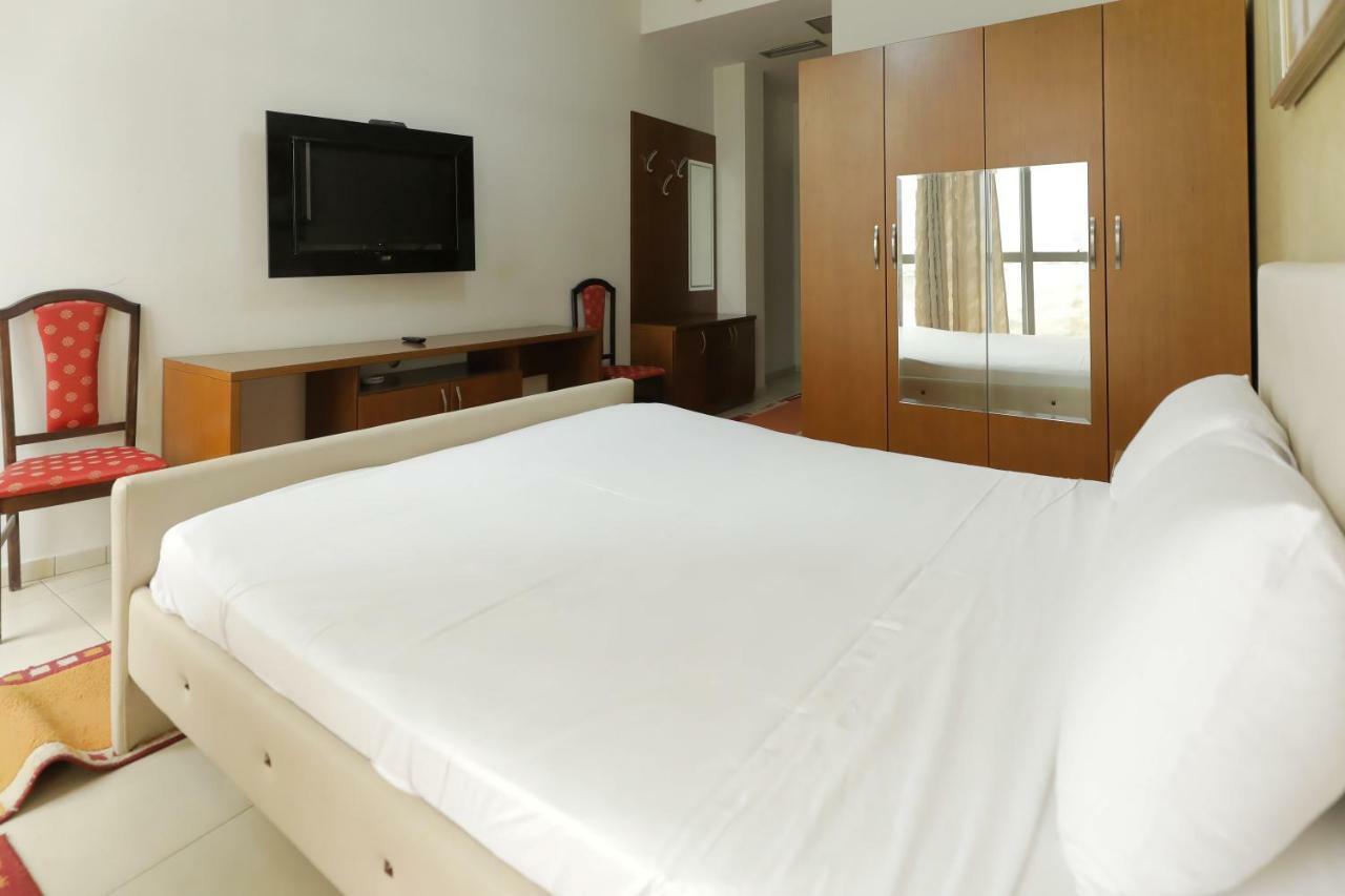 Hotel Gjuta Tirana Exteriér fotografie